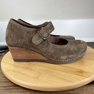 Dansko Mary Jane Wedges Women 38 Taupe Suede Excellent Buckle Strap Comfort Y2K